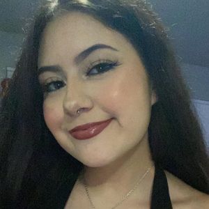 Meet your Posher, Dayra